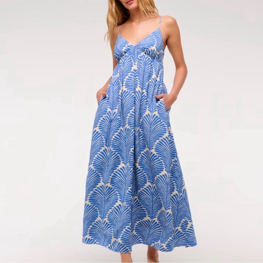 LOOKING FOR THIS Blue and White Maxi Dress